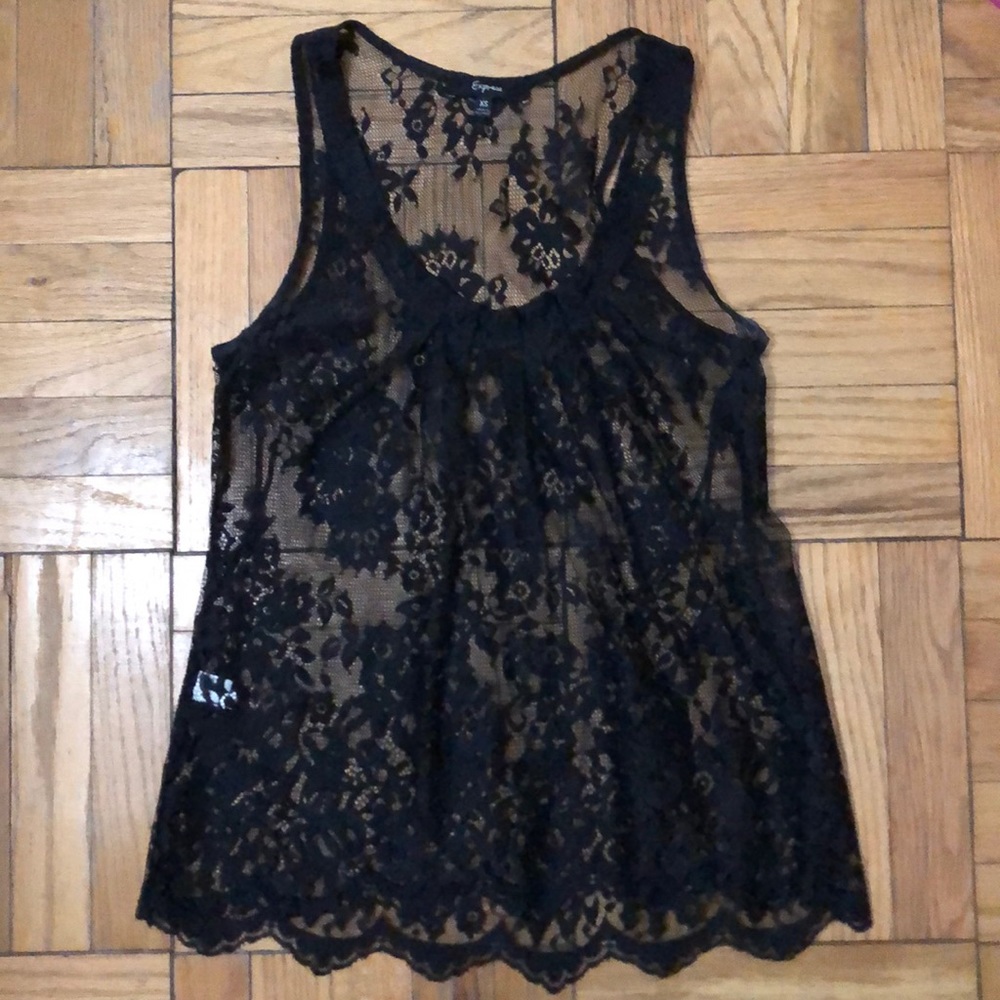 Sleeveless lace tank